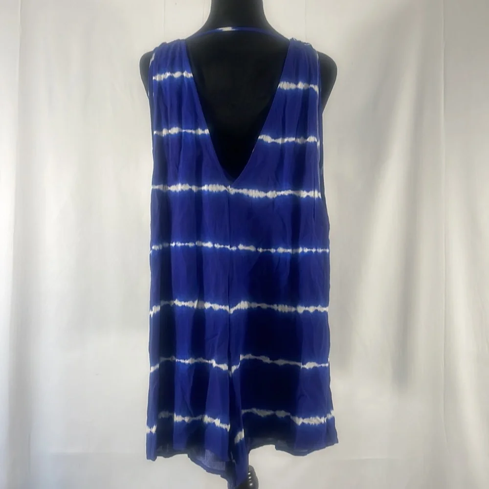 Blue, white Tie died jumper, shorts set onsie, Cover up, V neck,small - Picture 3 of 9